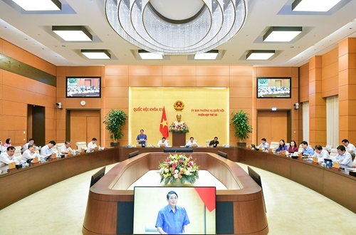 Sẽ thí điểm thành lập khu thương mại tự do tại Đà Nẵng; Nghệ An sẽ có thêm một phó chủ tịch tỉnh?